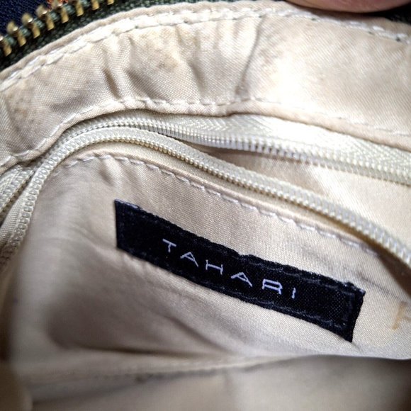 💰SOLD💰Tahari Women's CrossBody Pebbled Vegan Leather Bag - Picture 4 of 8
